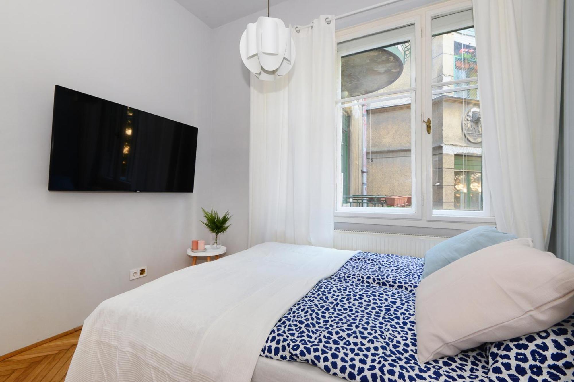 Monochrome Chic Apartments R613 Budapeşte Dış mekan fotoğraf